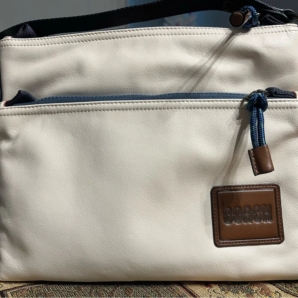 COACH Pacer Crossbody in Chalk, Navy & Brown - Picture 2 of 14